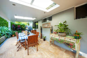Alfresco Dining